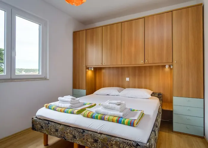 Kon-tiki Apartment *